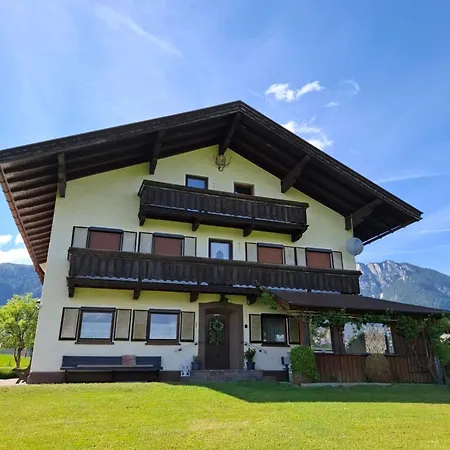 In Tiroler Mit Salvenblick * Angerberg (Tyrol)